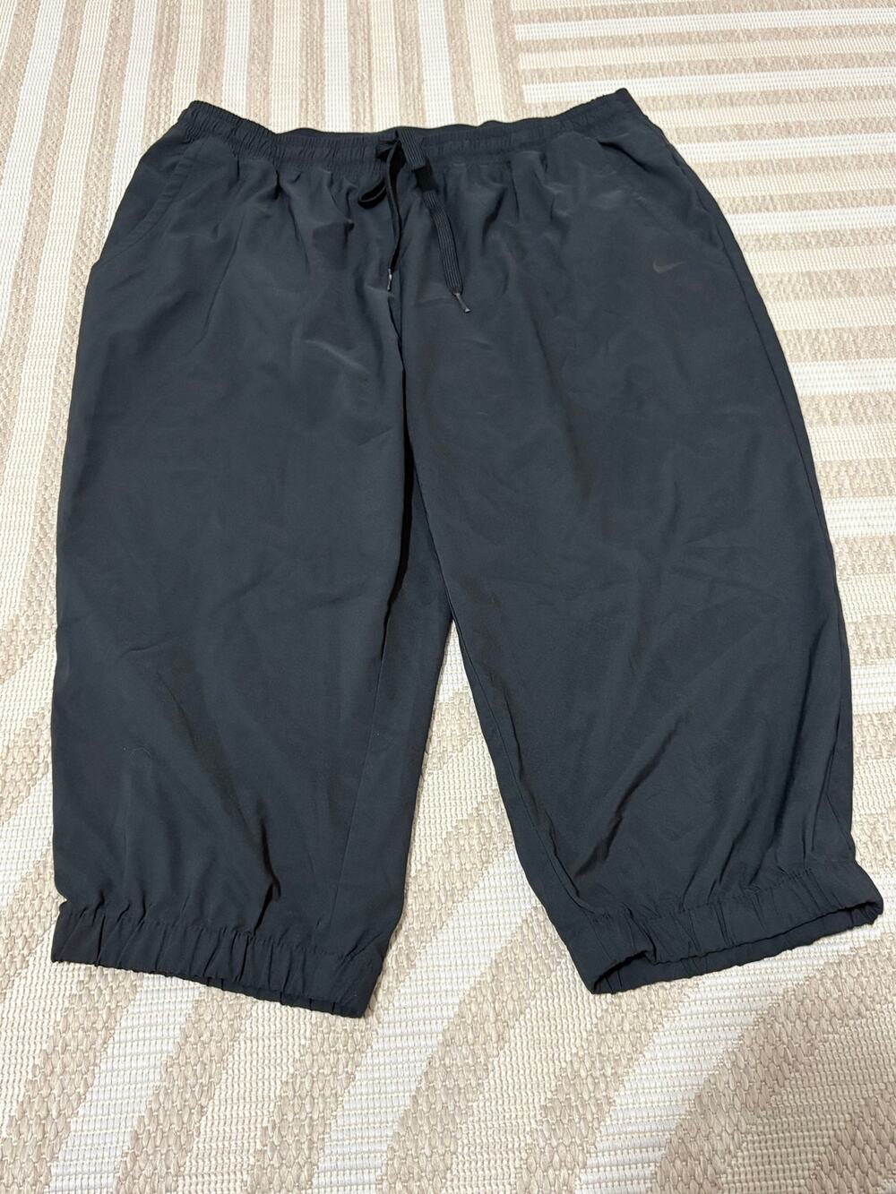 Nike Dri-Fit Women's Windbreaker Capri Knee-Length XL Athletic